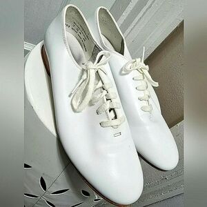 Danshuz Oxford Genuine Leather Lace Up White Dance/ Salsa Shoe Size 7.5M🌴